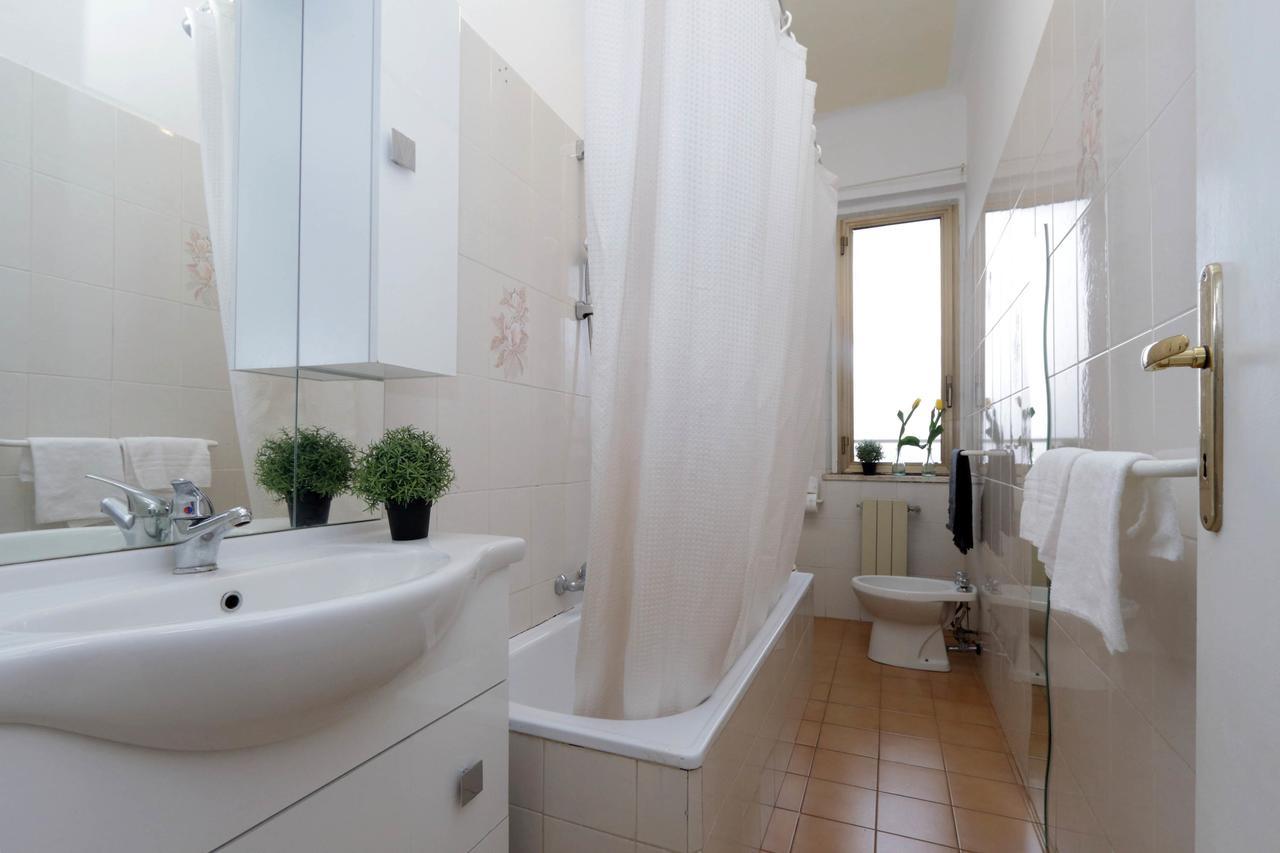 רומא Central San Lorenzo Apartment מראה חיצוני תמונה